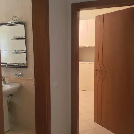 Agetina's Apartament *